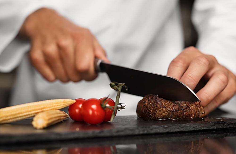 Grilling the perfect steak isn’t rocket science (Demo)
